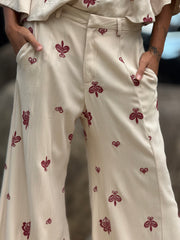 Calça Carolina Bordada