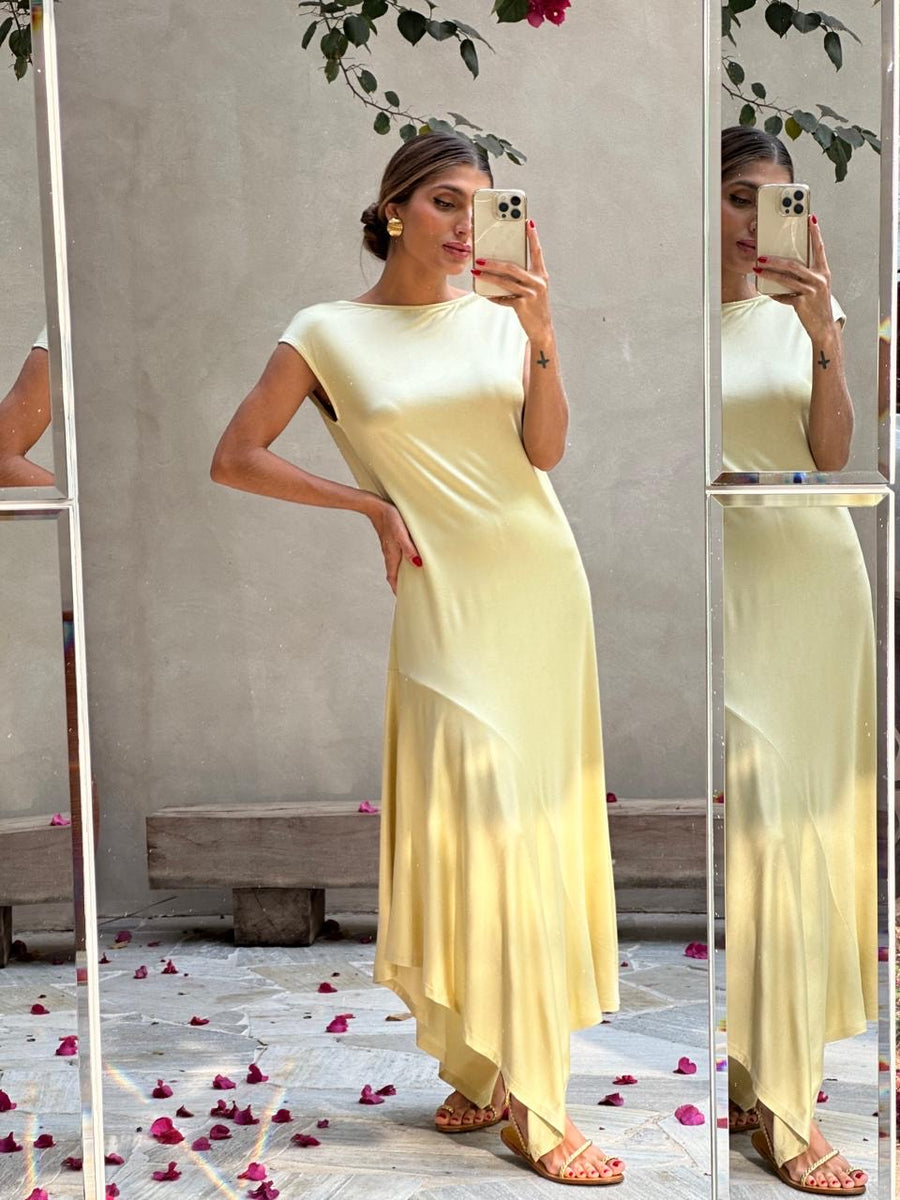 Vestido Midi Decote